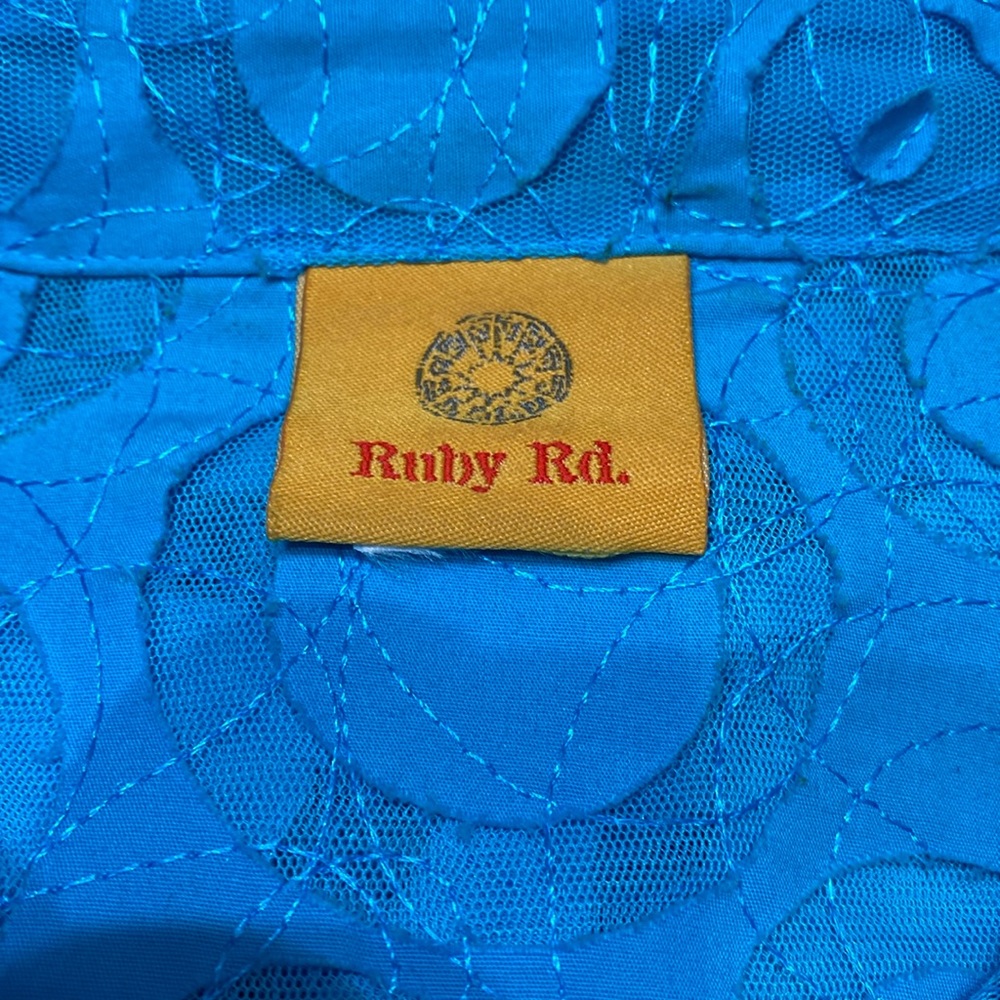 Ruby Rd. Blue button down blouse Size medium - Picture 5 of 10